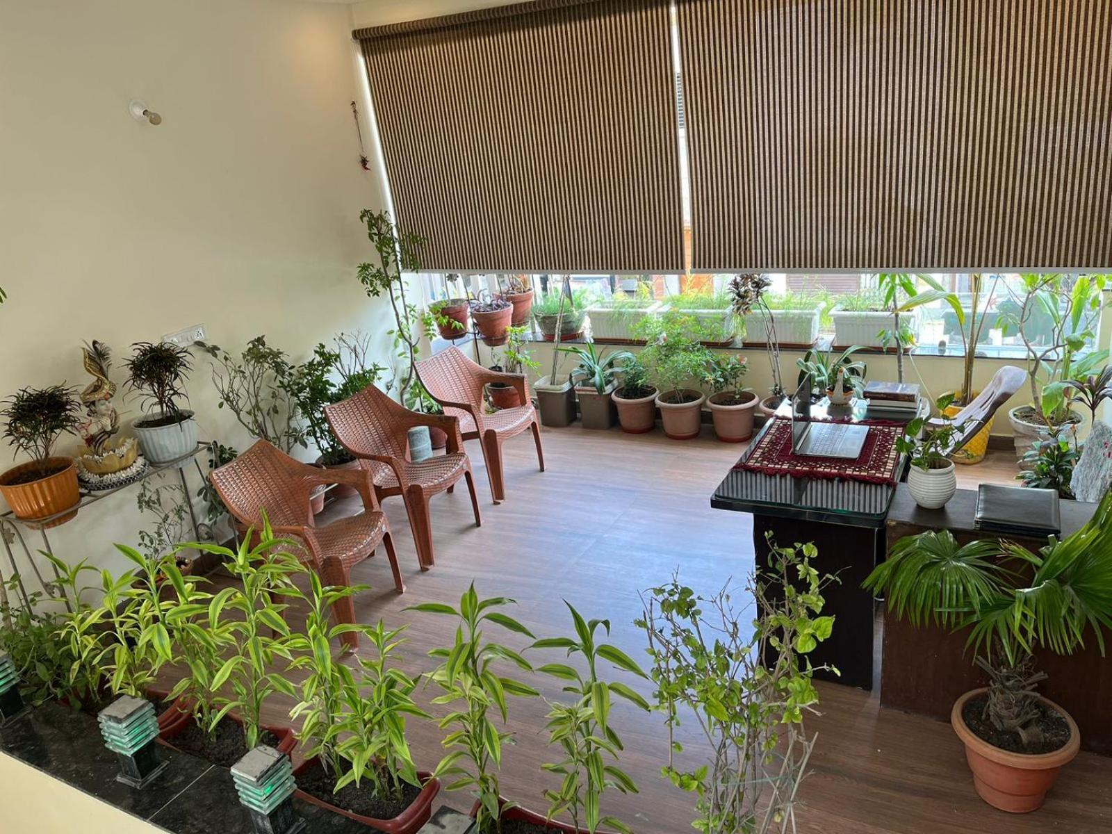 Hotel Shivashray Luxury Stays & Inn Ujjain Ngoại thất bức ảnh